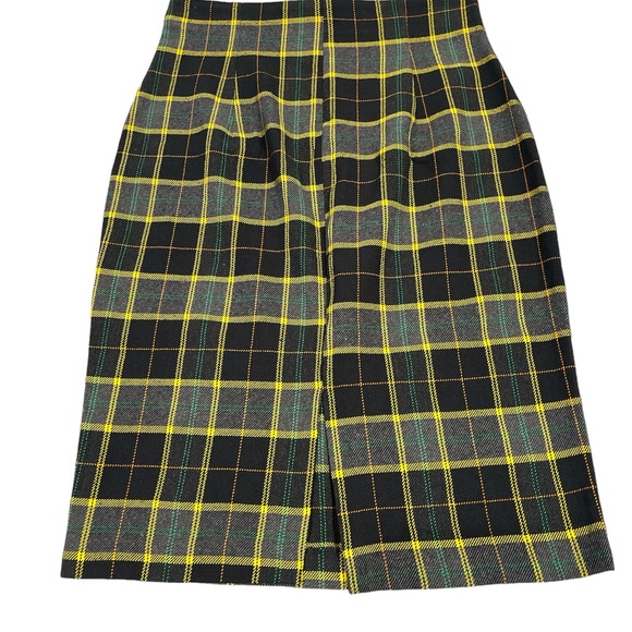 Zara Plaid Skirt and Matching Blouse - Picture 4 of 10